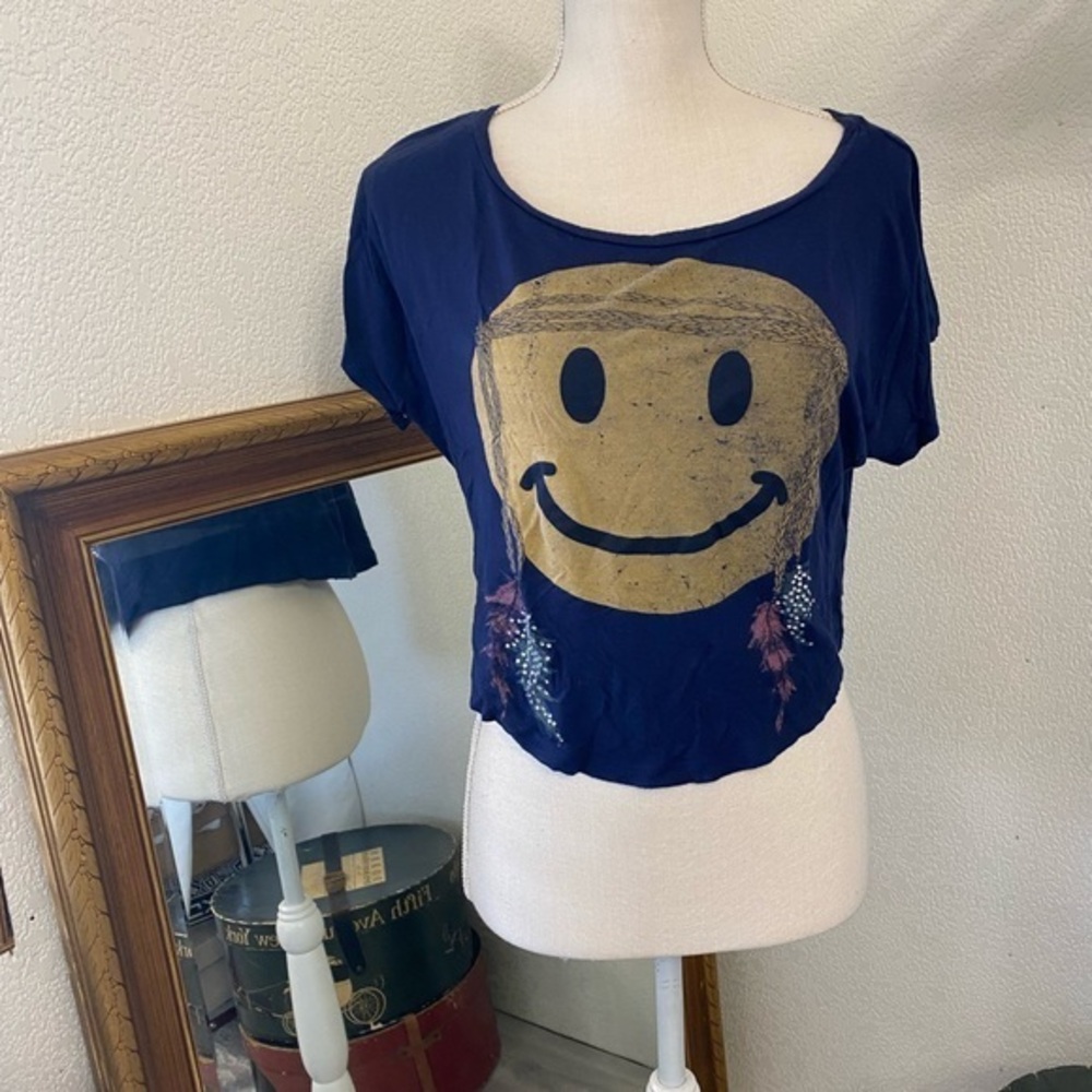 Wet Seal cropped boho smiley face tee, Sz. S Rave Music festival